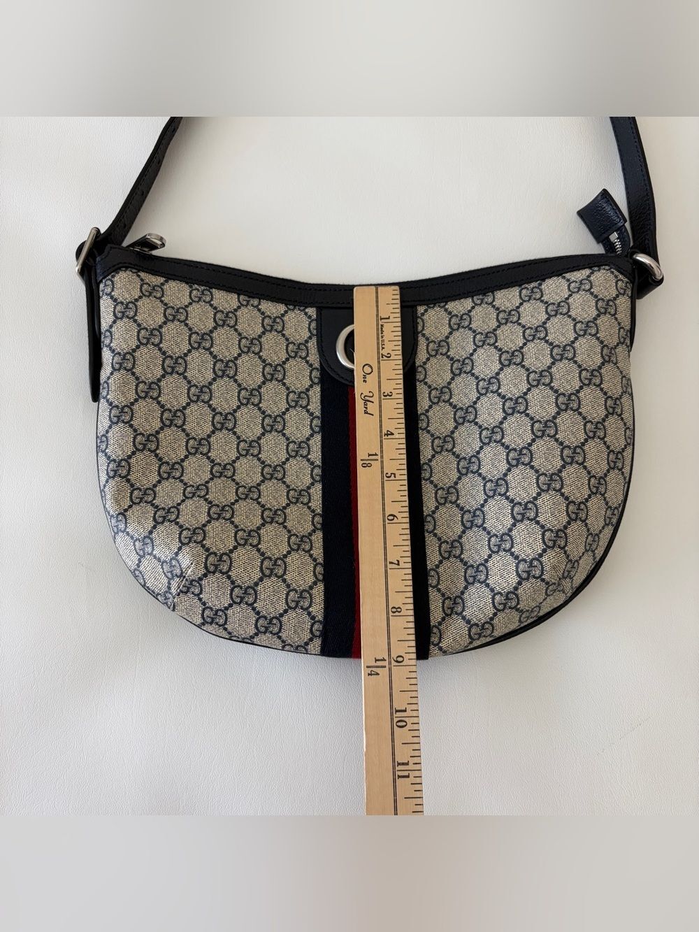 Gucci GG Supreme Canvas Shoulder Bag — Beige/Blue/Red, Silver Hardware Authentic - Picture 16 of 16